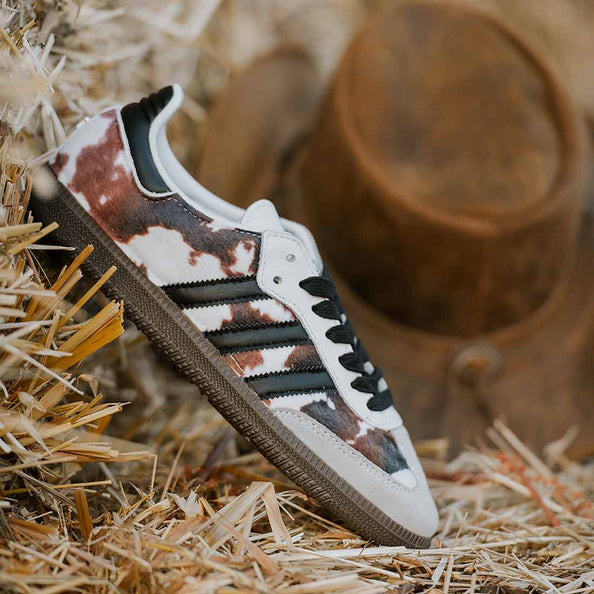 adidas samba muccate con bande nere e lacci neri