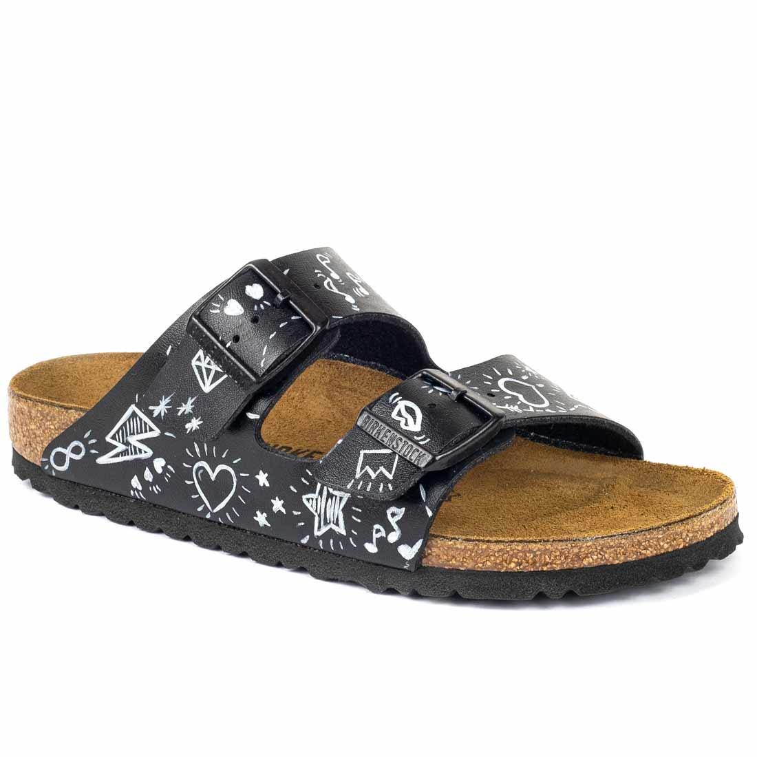 Birkenstock arizona ciabatte personalizzate e disegnate a mano con cuori e stelle da Racoon-LAB