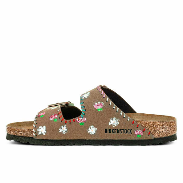 Ciabatte Birkenstock Arizona Marroni disegnate con fiori colorati