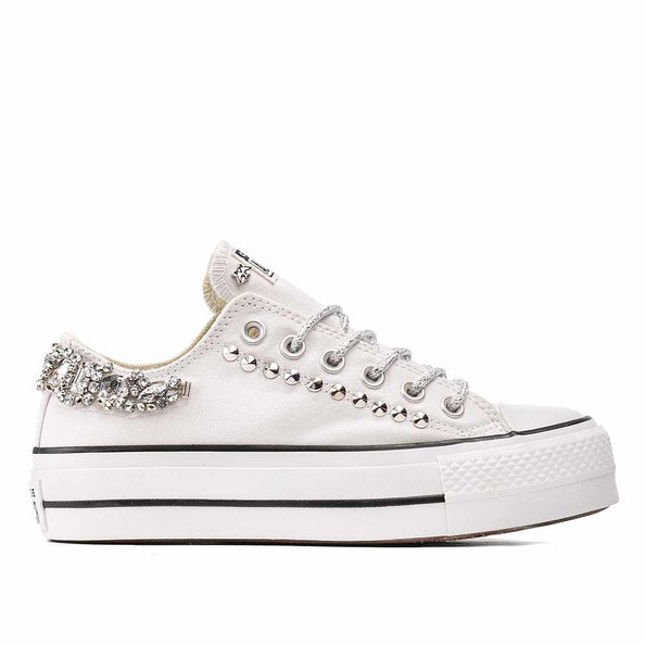 converse all star basse bianche con gioielli e perle