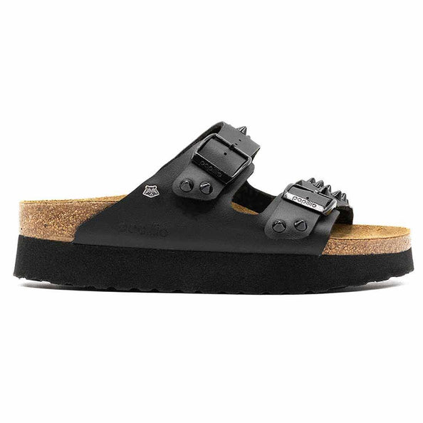 birkenstock papillio arizona con zeppa e borchie nere