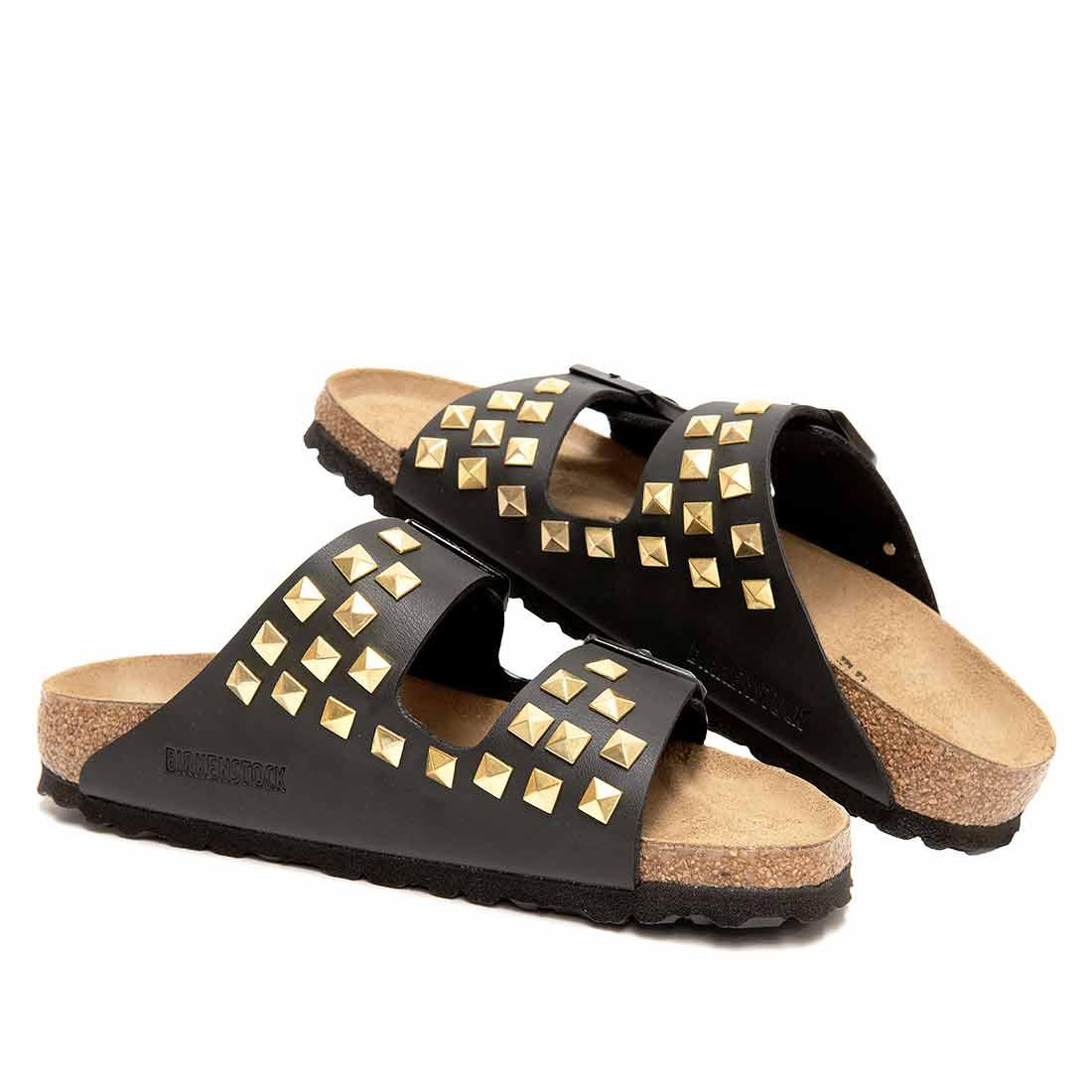 sandali borchiati birkenstock arizona neri e oro