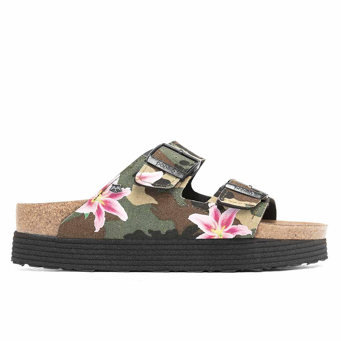 birkenstock arizona con camo e fiori rosa