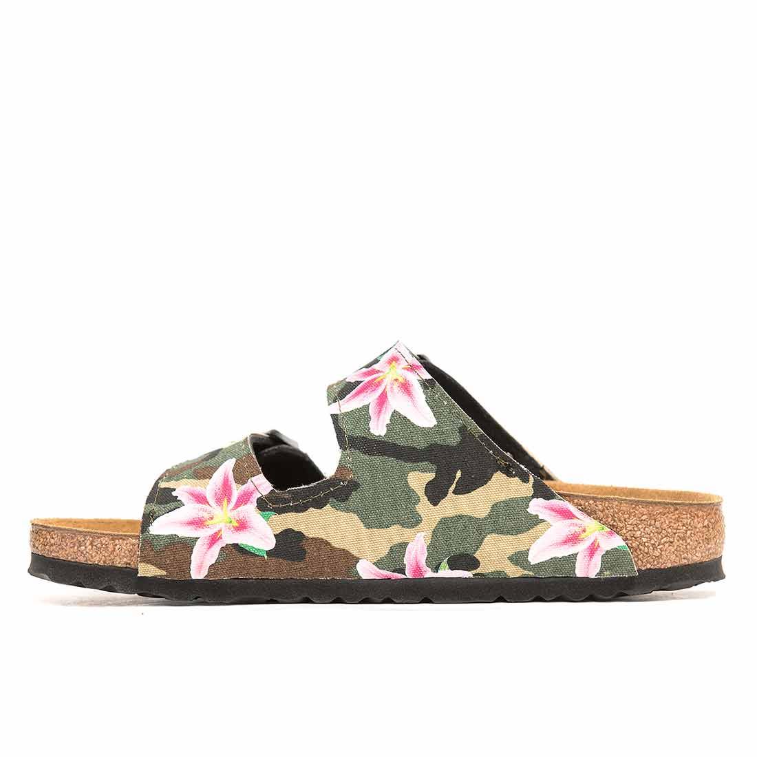 ciabatte camo con fiori 