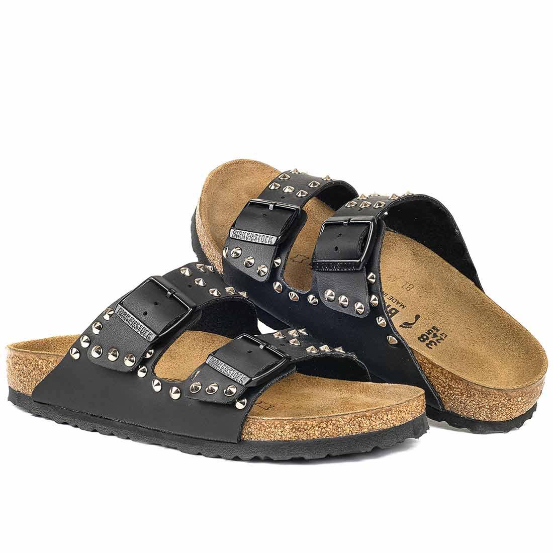 sandali birkenstock completamente borchiati neri 