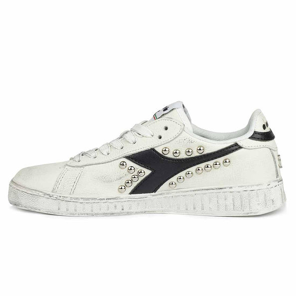 sneakers diadora personalizzate con borchie nere