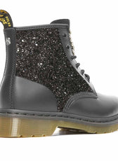 stivaletti bassi dr martens con gioielli neri